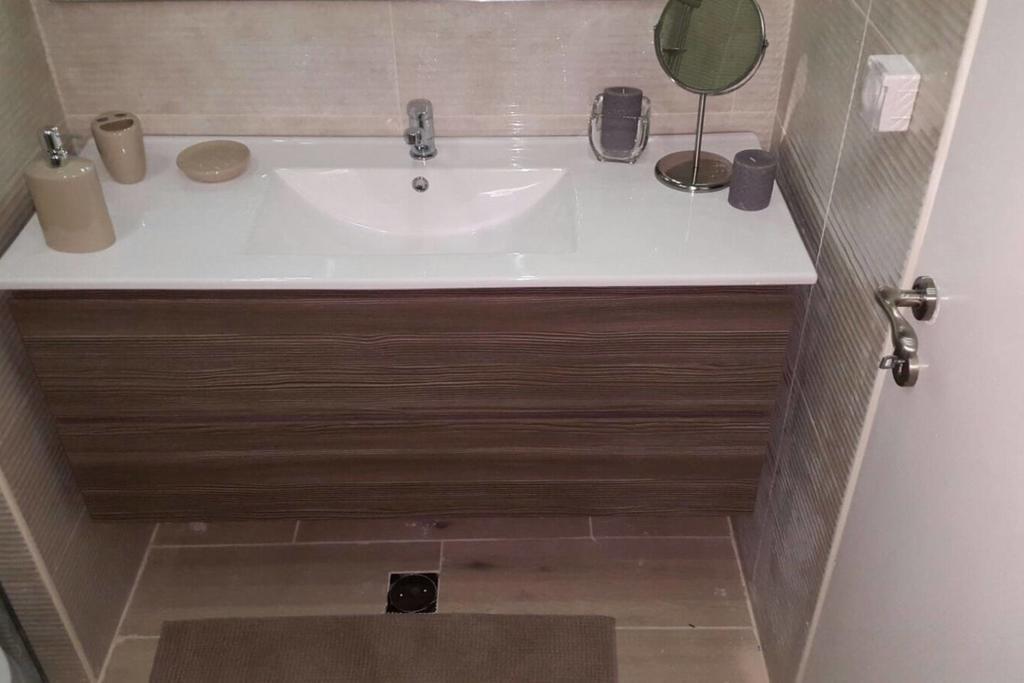Sweethome26 Luxury Apt Sea View 50 Meters From The Beach Free Parking Tel Aviv Exteriör bild