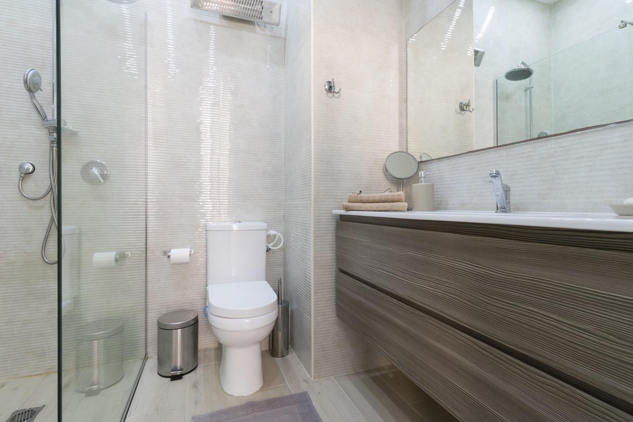 Sweethome26 Luxury Apt Sea View 50 Meters From The Beach Free Parking Tel Aviv Exteriör bild